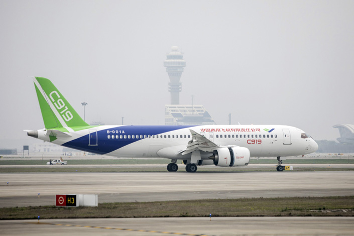 A Commercial Aircraft Corp. of China Ltd. (Comac) C919 aircraft taxis after landing at the Pudong International Airport in Shanghai in 2017. Photo: Bloomberg