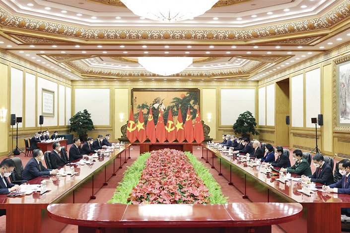 President Xi Jinping holds talks with Nguyen Phu Trong, general secretary of the Communist Party of Vietnam, at the Great Hall of the People in Beijing on Monday. Photo: Xinhua