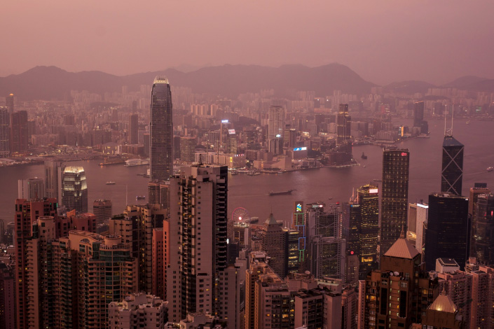 Buildings are seen from Victoria Peak at dusk in Hong Kong on Wednesday, Aug. 28, 2019. Photo: Bloomberg