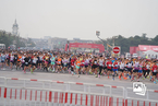 视线丨时隔三年北京马拉松重启 中国选手揽男女冠军