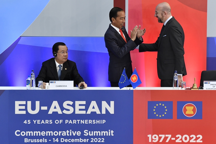 Cambodian Prime Minister Hun Sen, Indonesian President Joko Widodo and European Council President Charles Michel attend the EU-ASEAN summit in Brussels on Dec. 14. Photo: VCG
