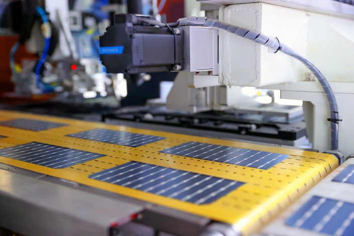 Silicon wafer prices have plunged as manufacturers passed on savings on raw materials to their customers amid a looming glut in China’s solar panel supply chain. Photo: IC Photo