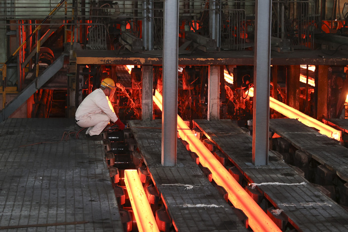 An employee works at a steel factory on Sept. 10 in Lianyungang, East China’s Jiangsu province. Photo: VCG