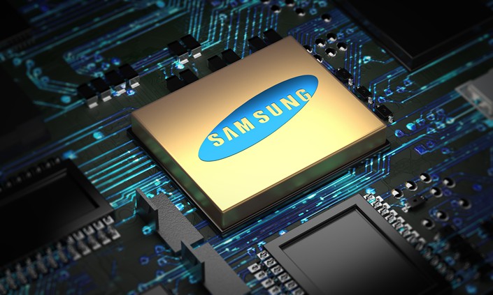 Semiconductors account for only about 30% of Samsung’s total revenue. Still, its other businesses like smartphones and appliances were unable to offset the plunge in chip prices in recent months. Photo: VCG