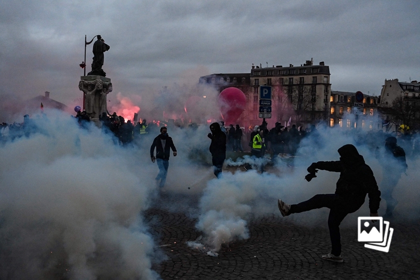 一周天下：法国百万人示威抗议退休制度改革、春节各地民俗活动...