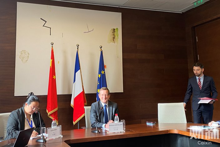 French Ambassador to China Bertrand Lortholary held a meeting with Chinese media at the French Embassy on April 13th. Photo: Wang Zili/Caixin