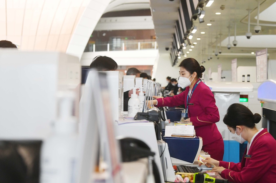 Air travel on domestic routes returned to pre-pandemic levels for the first time, topping the April 2019 volume by 3.4%