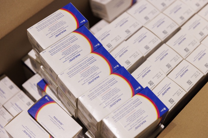 Boxes of Pfizer’s Paxlovid antiviral medication in a warehouse on Jan. 18, 2022.  Photo: Bloomberg