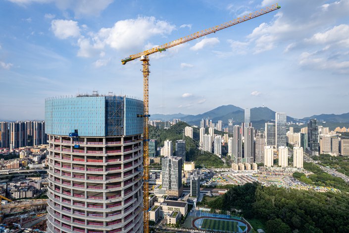 A building under construction in Luohu district, Shenzhen on July 28. Photo: VCG