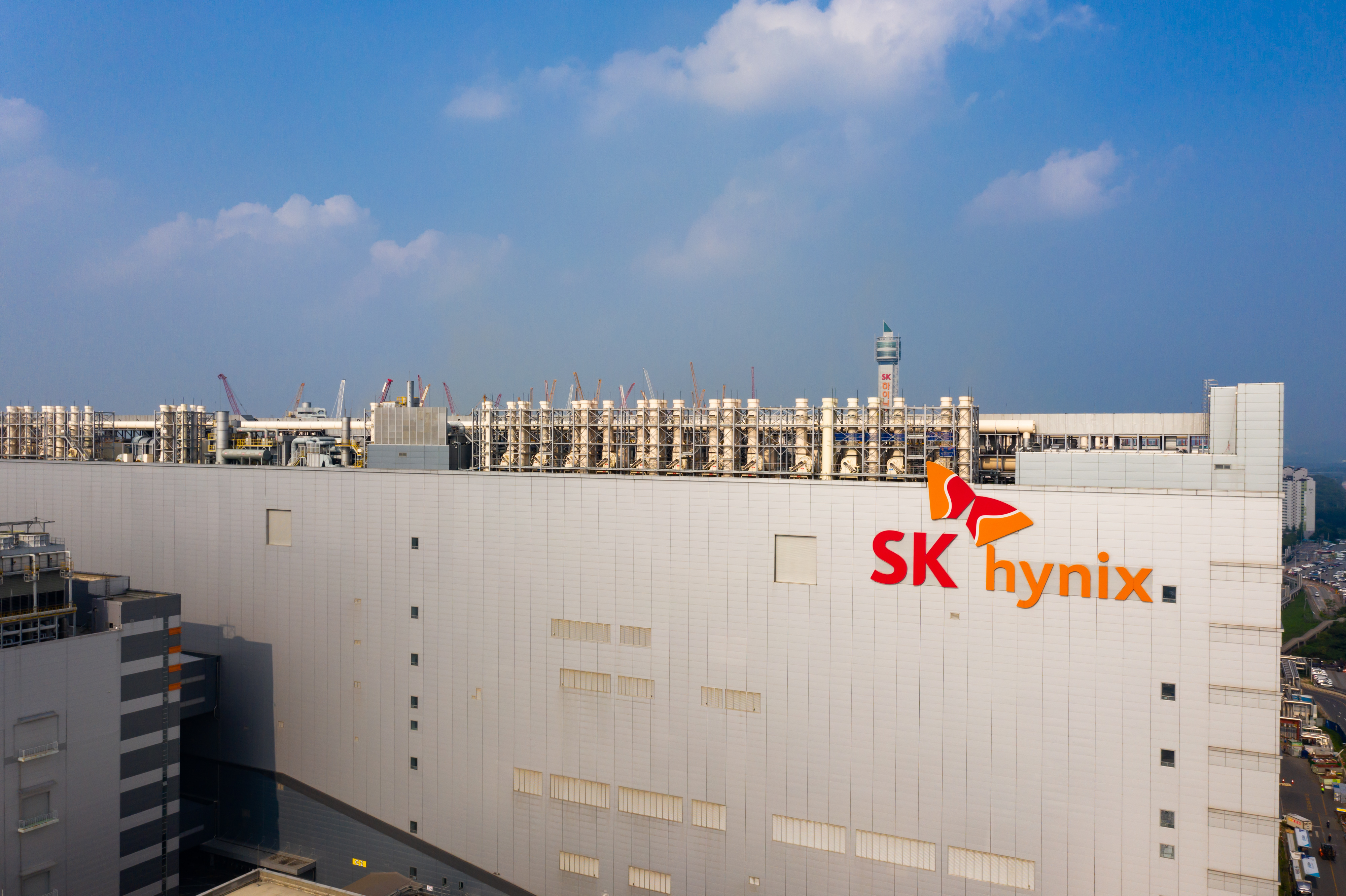SK Hynix Inc.’s M14 semiconductor plant in Icheon, South Korea. Photo: VCG