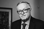 芬兰前总统阿赫蒂萨里86岁逝世 从战火流离者到促和推手｜讣闻