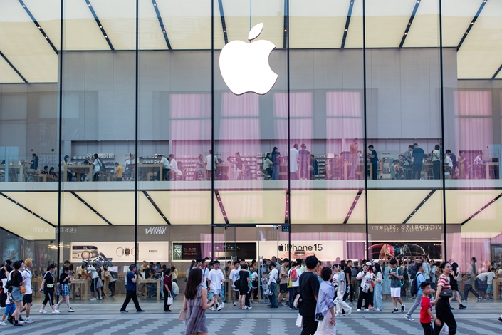 On Sept. 27, an Apple store in Hangzhou, Zhejiang province. Photo: VCG