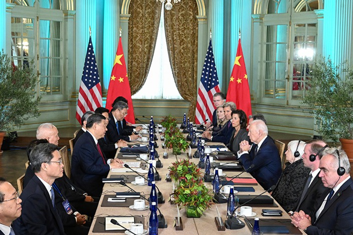 President Xi Jinping meets with U.S. President Joe Biden at Filoli Estate in California Wednesday. Photo: Xinhua
