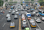 中国治理机动车排放经验：北京、上海、深圳、成都四种模式