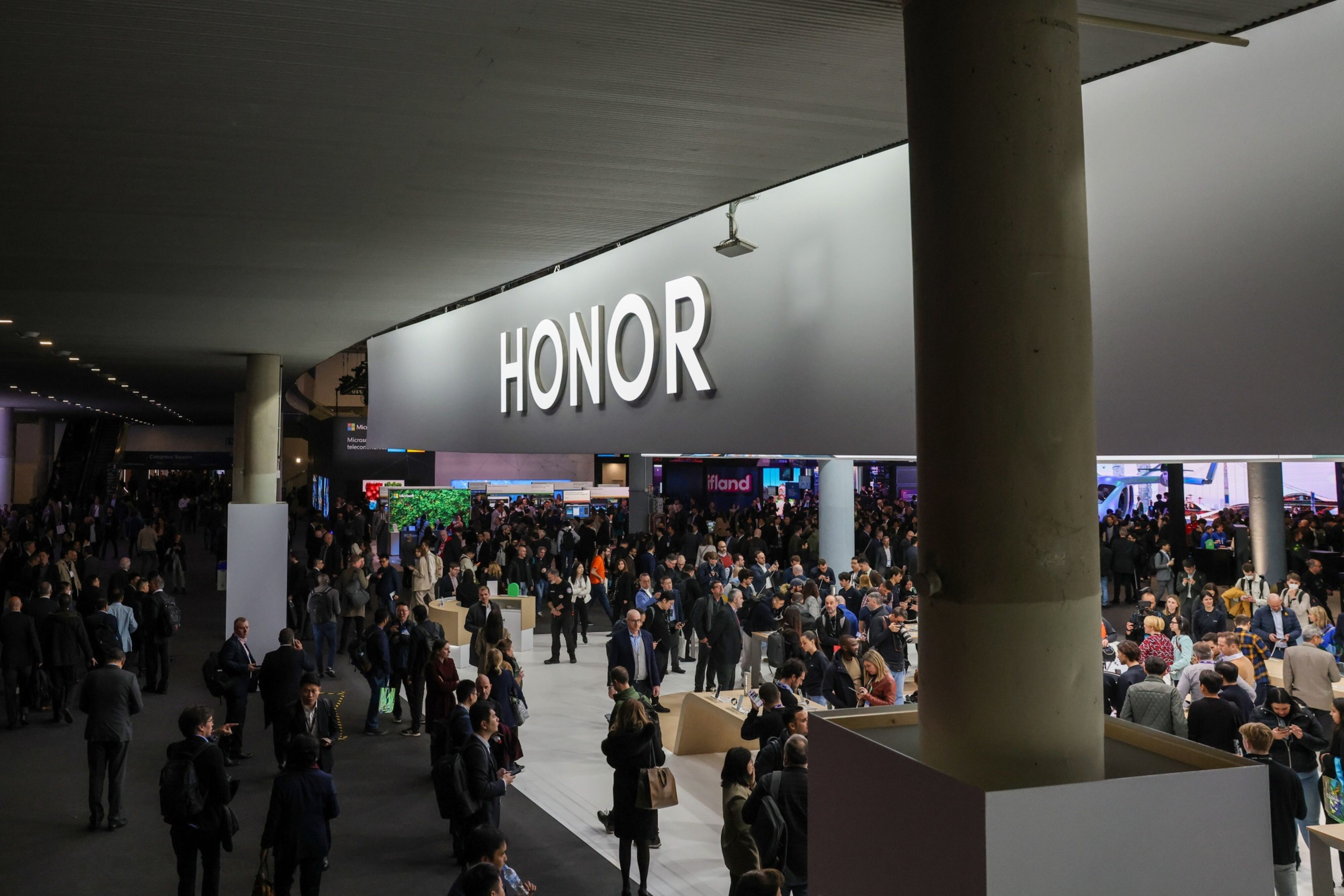 Honor split from Huawei in 2020 and is majority-owned by the local Shenzhen government. Photo: Bloomberg
