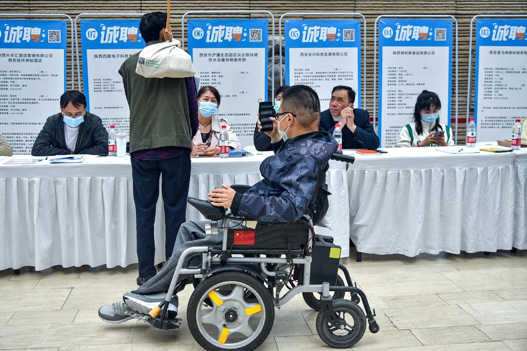 On May 21, Xi'an held a job fair for people with disabilities. Photo: VCG
