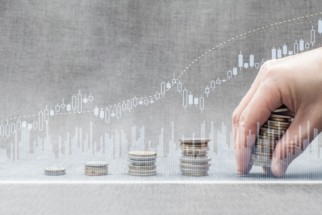 Insurers and rural lenders have been major buyers of ultra-long government bonds, while woes in the stock market have fanned speculative demand for the bonds among securities firms and fund managers. Photo: VCG
