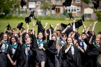 英國審查留學生畢業后簽證，稱其濫用將“破壞高等教育體系”