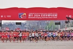 从北京半马事件看井喷的路跑赛事、内卷的体育营销｜体坛